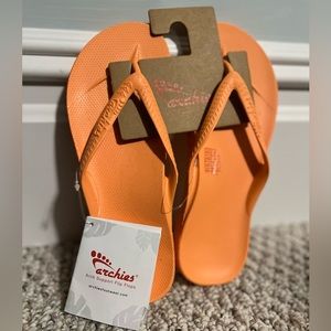 Peach Archies size 8
